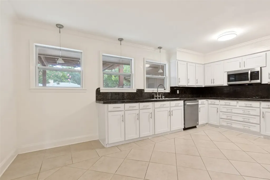 3113 Brookshire Drive Plano TX 75075