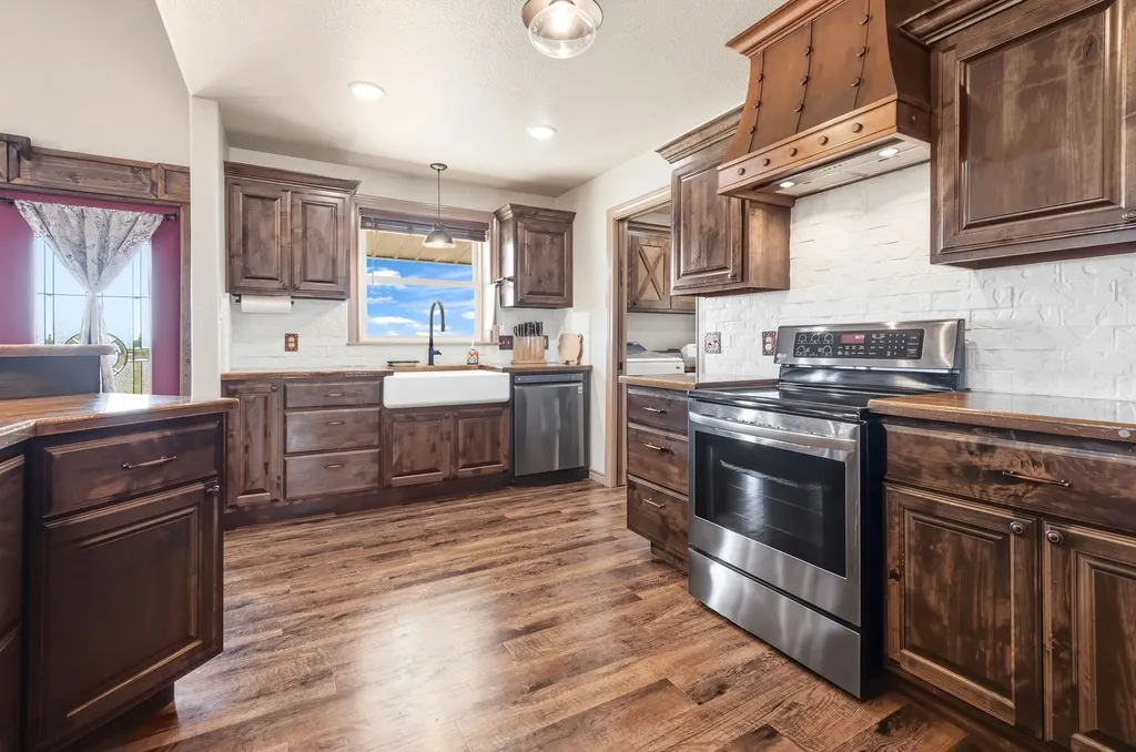 298 County Road 499 Abilene TX 79601