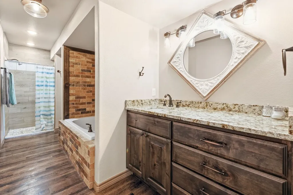298 County Road 499 Abilene TX 79601