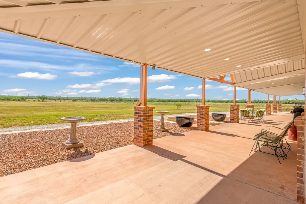 298 County Road 499 Abilene TX 79601