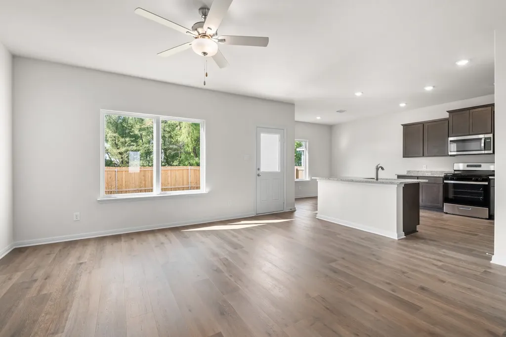 8433 White Wolf Trail Ponder TX 76259