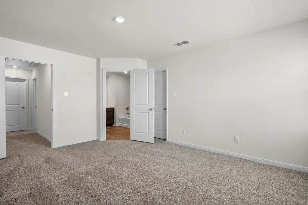 8433 White Wolf Trail Ponder TX 76259