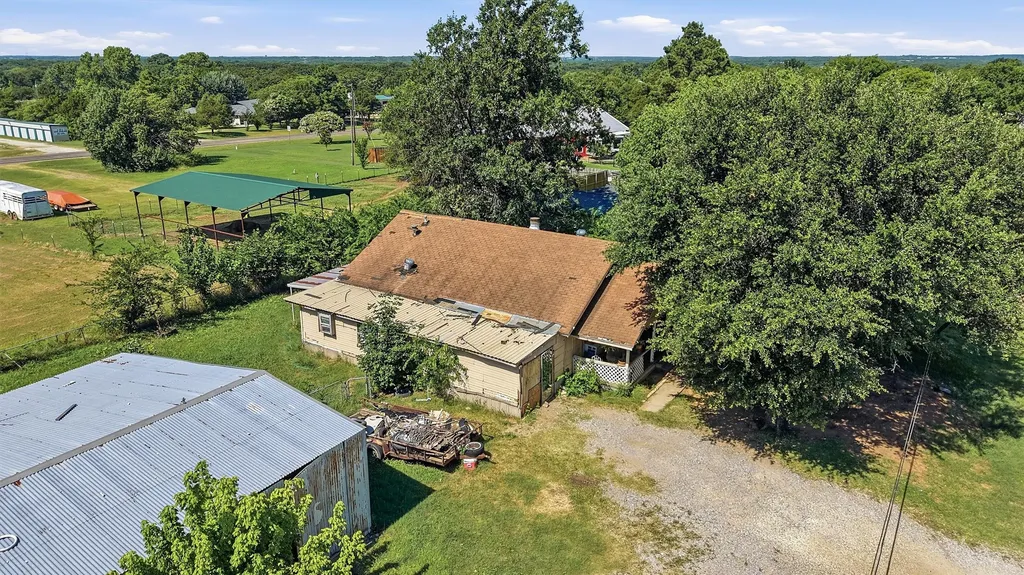 538 W Hughes Street Collinsville TX 76233