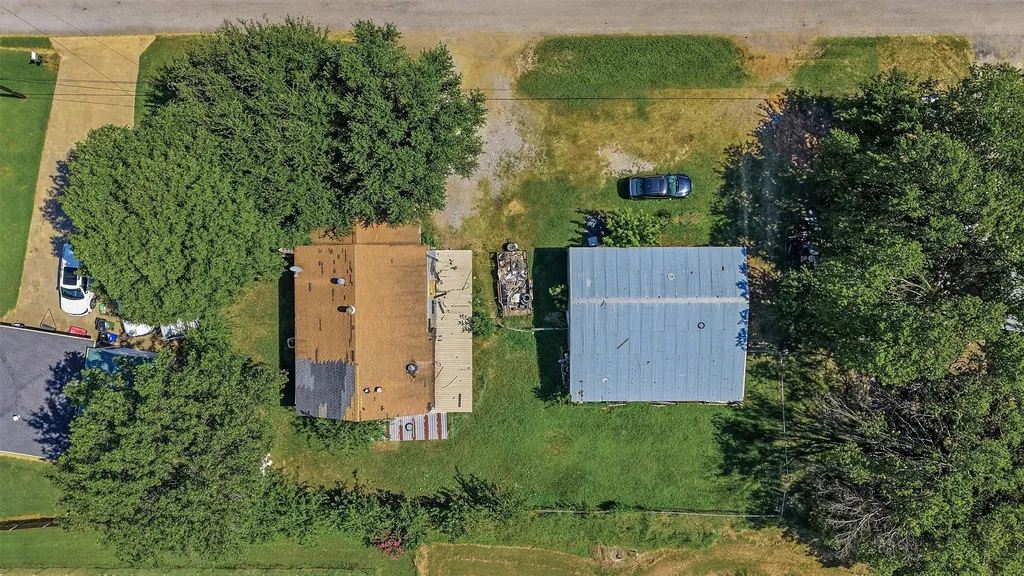 538 W Hughes Street Collinsville TX 76233