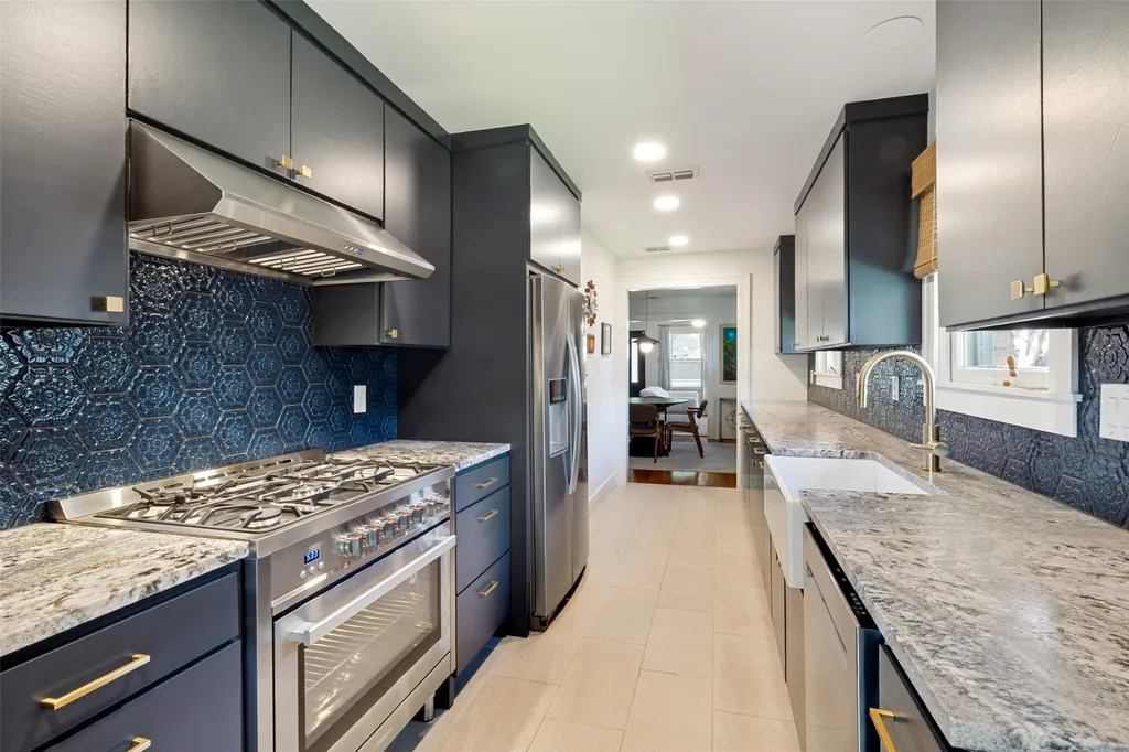 5114 Parkland Avenue Dallas TX 75235