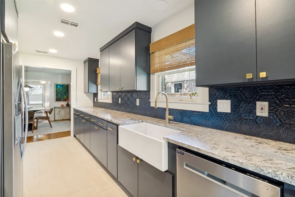 5114 Parkland Avenue Dallas TX 75235