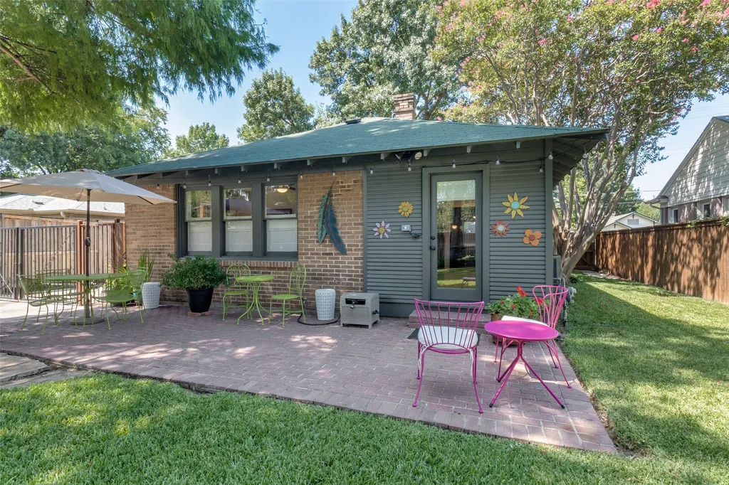 5114 Parkland Avenue Dallas TX 75235
