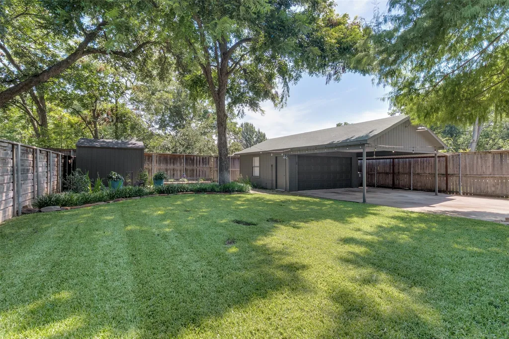 5114 Parkland Avenue Dallas TX 75235