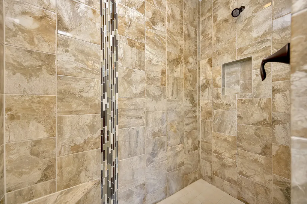 1052 Highpoint Way Roanoke TX 76262