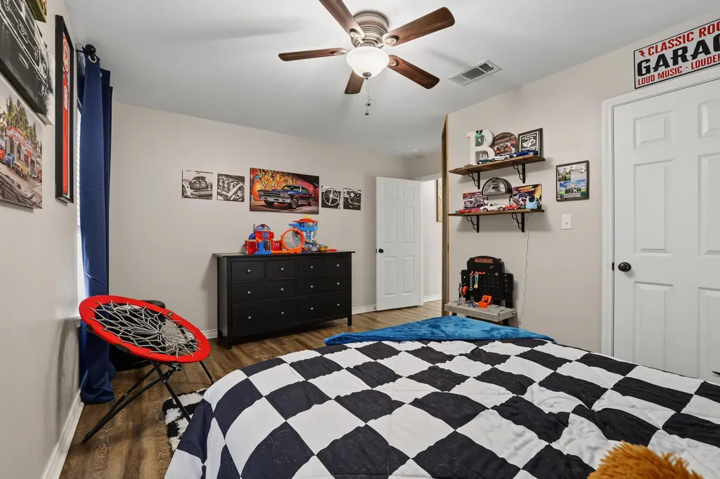 202 Daniel Court Collinsville TX 76233
