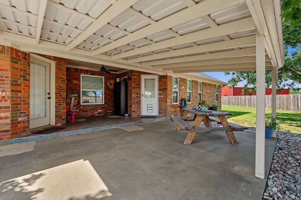 202 Daniel Court Collinsville TX 76233