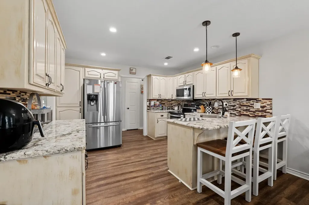 202 Daniel Court Collinsville TX 76233