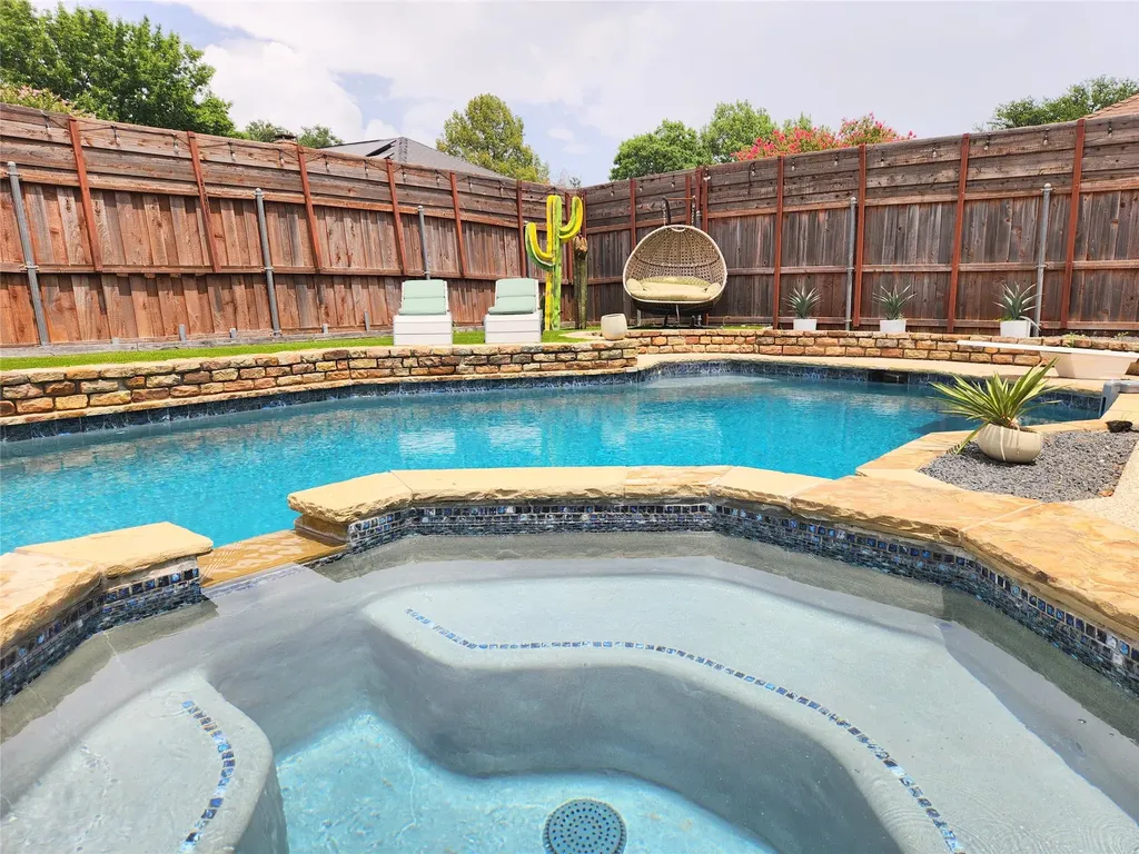 1817 Crooked Lane Plano TX 75023