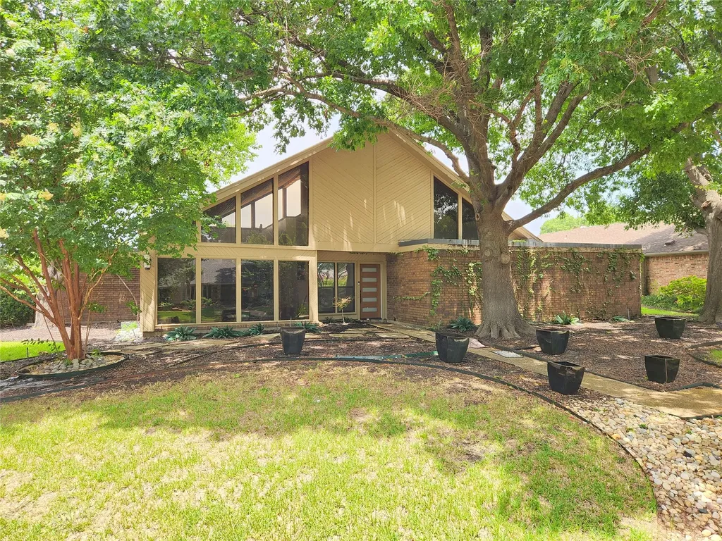 1817 Crooked Lane Plano TX 75023