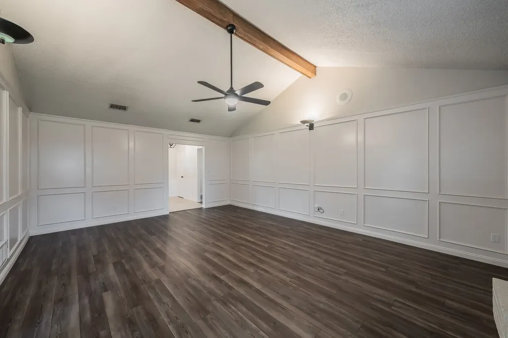 1100 Purdue Drive Arlington TX 76012