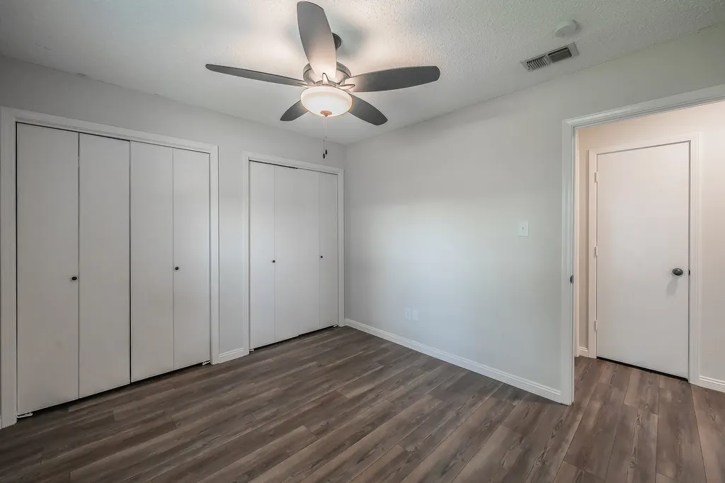 1100 Purdue Drive Arlington TX 76012