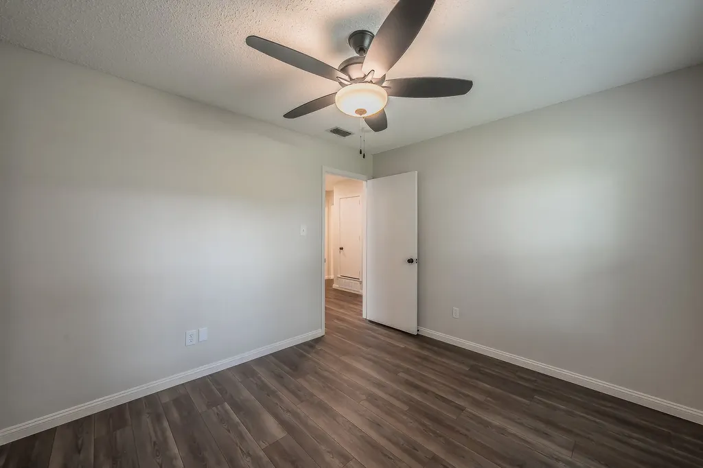 1100 Purdue Drive Arlington TX 76012