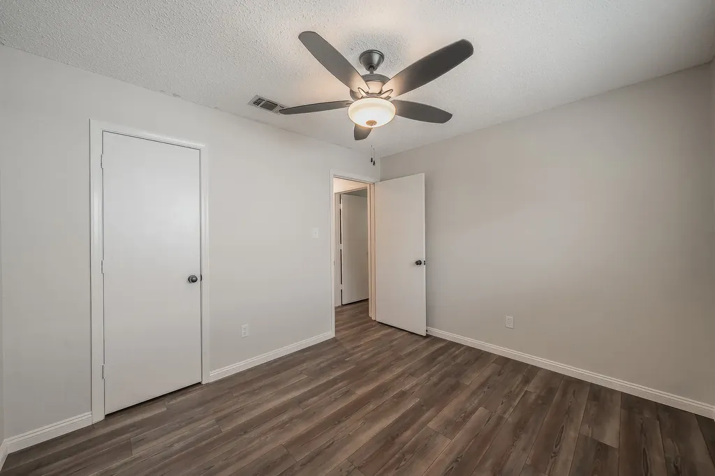 1100 Purdue Drive Arlington TX 76012