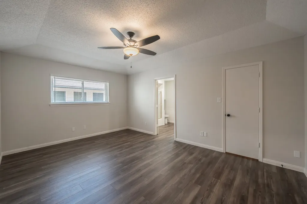 1100 Purdue Drive Arlington TX 76012