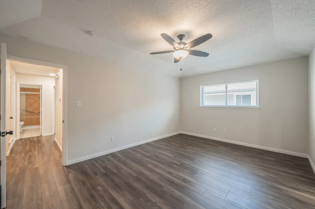 1100 Purdue Drive Arlington TX 76012