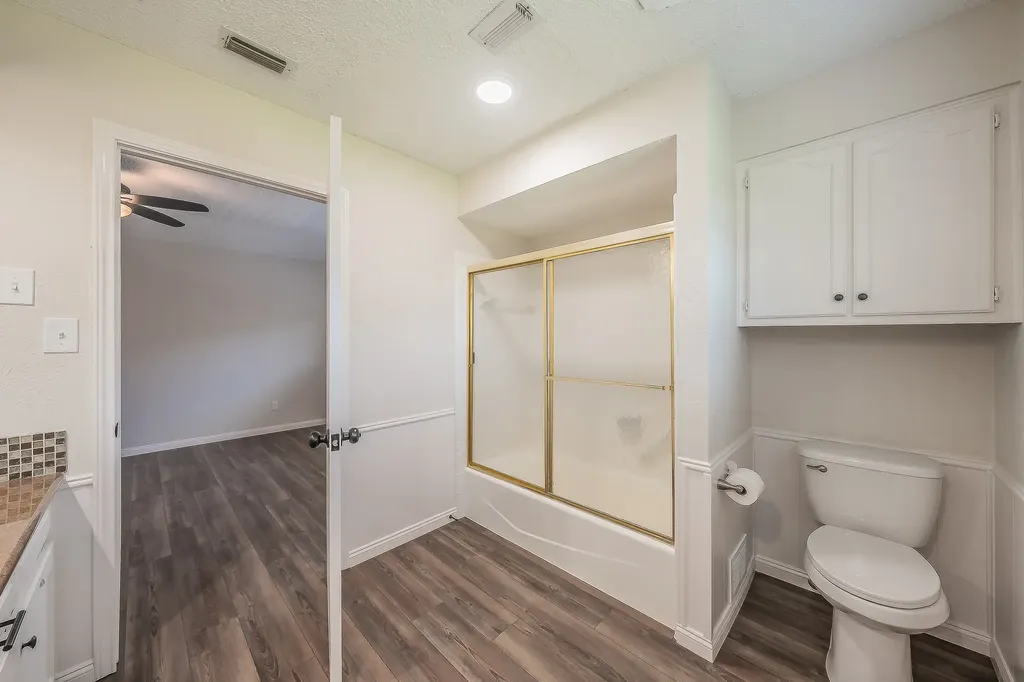 1100 Purdue Drive Arlington TX 76012