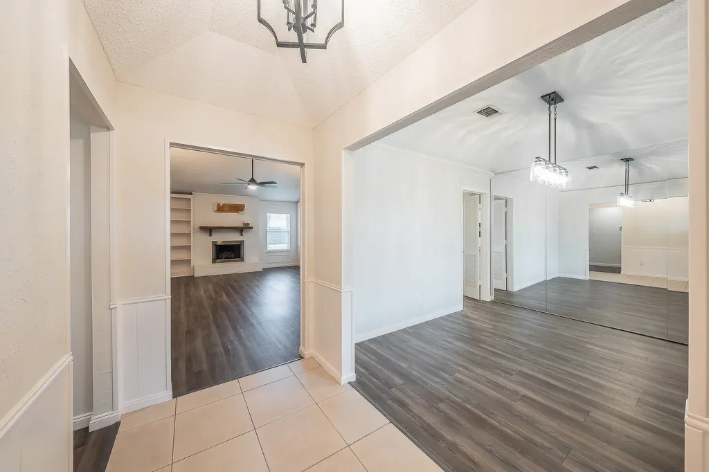 1100 Purdue Drive Arlington TX 76012