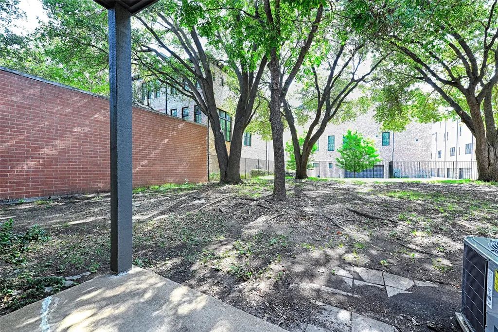 4067 Beltway Drive Addison TX 75001