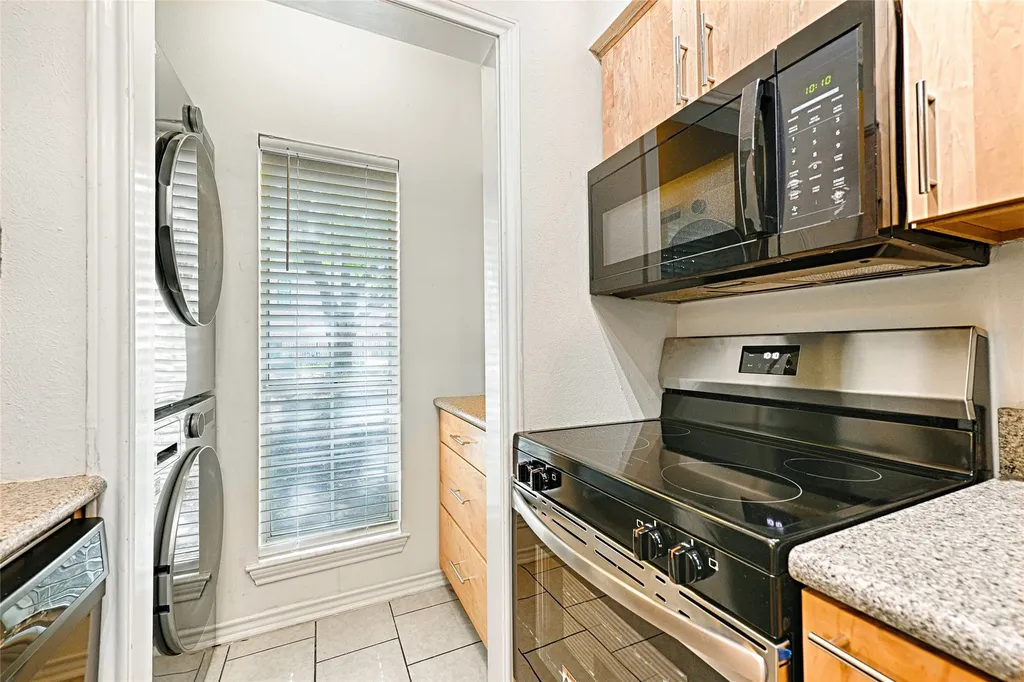4067 Beltway Drive Addison TX 75001