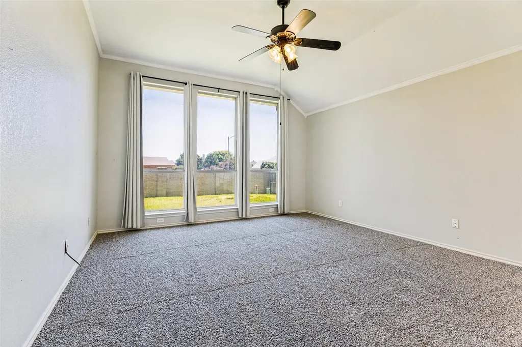 5856 Echo Bluff Drive Haltom City TX 76137
