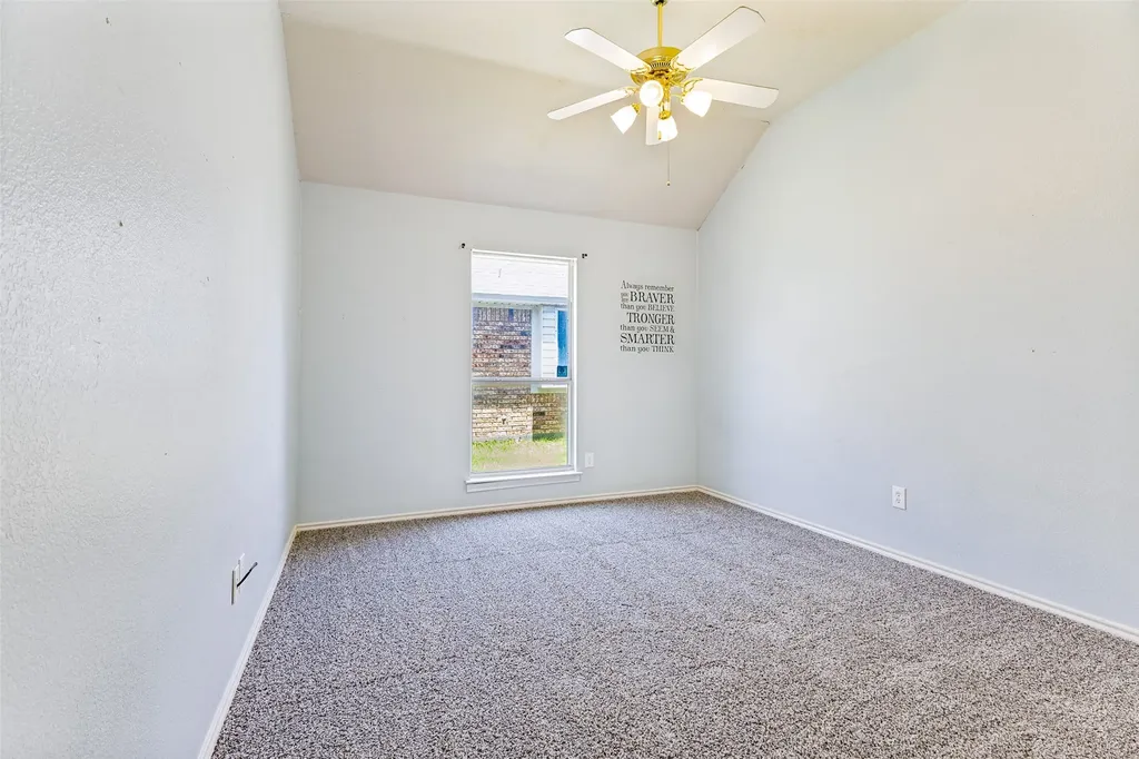 5856 Echo Bluff Drive Haltom City TX 76137