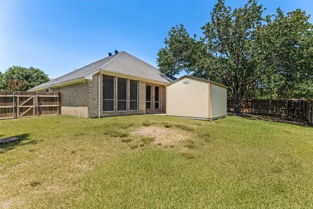 5856 Echo Bluff Drive Haltom City TX 76137