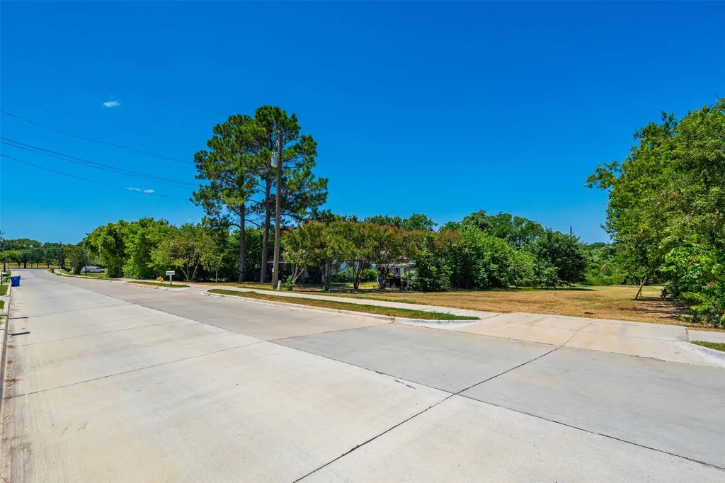 137 Collett Sublett Road Kennedale TX 76060