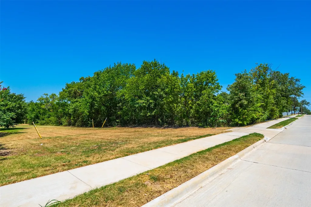 137 Collett Sublett Road Kennedale TX 76060