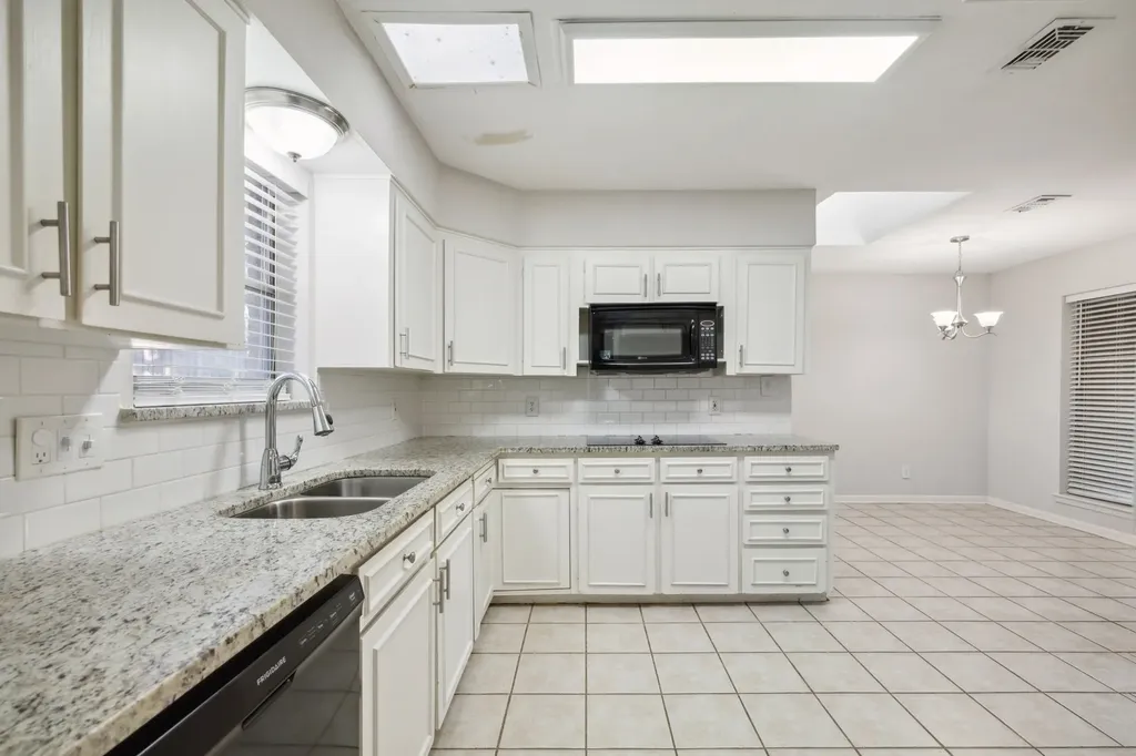 1725 Northcrest Drive Plano TX 75075