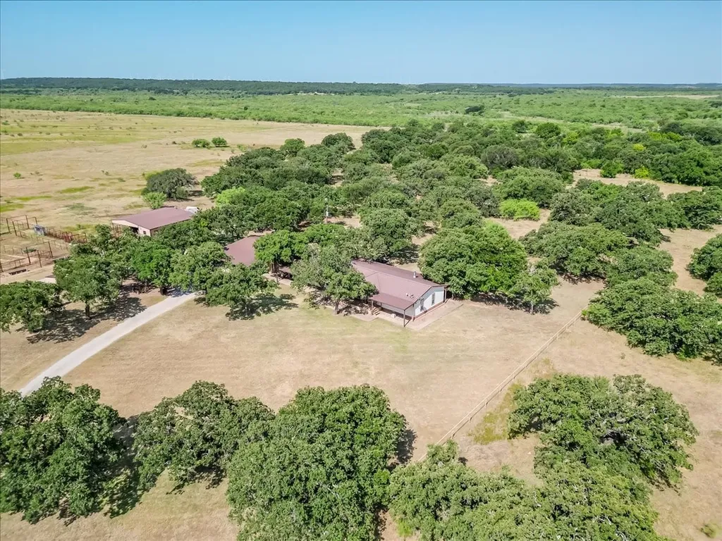 3637 Highway 281 N Jacksboro TX 76458
