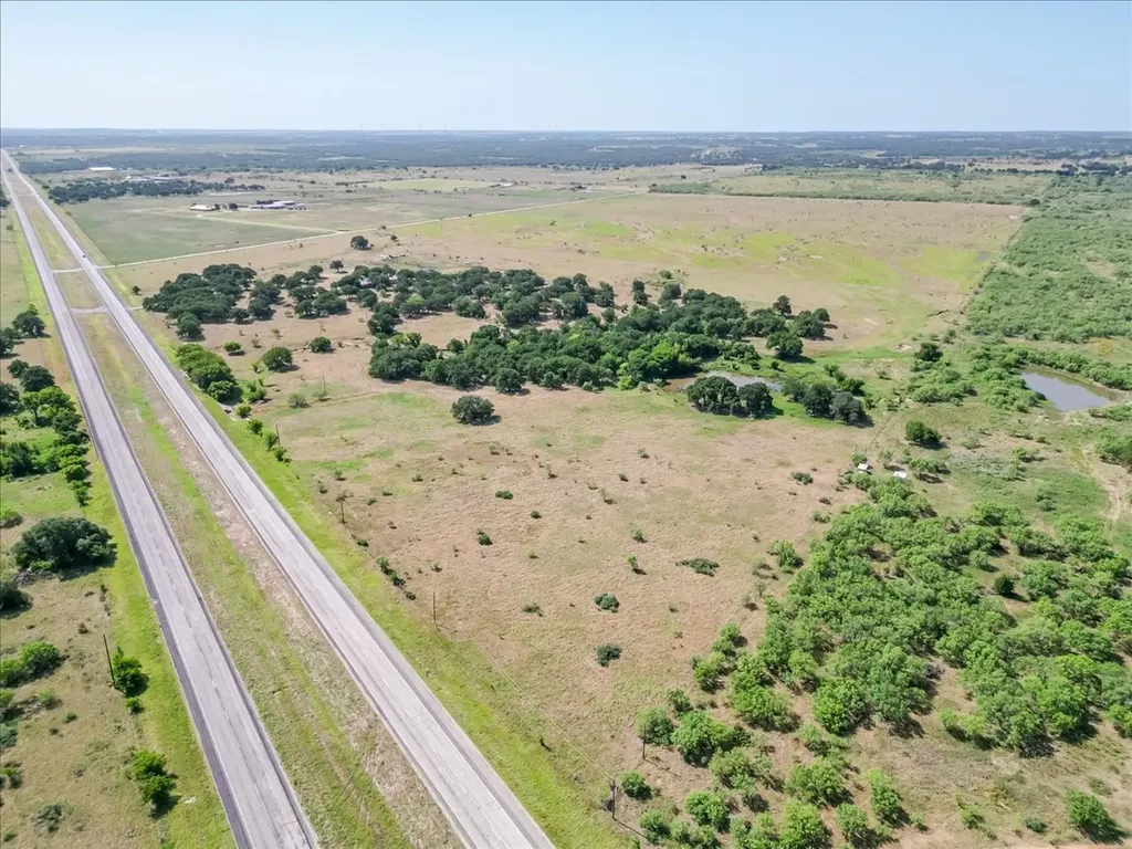 3637 Highway 281 N Jacksboro TX 76458
