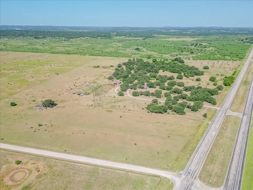 3637 Highway 281 N Jacksboro TX 76458