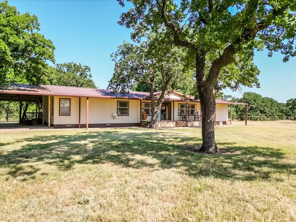 3637 Highway 281 N Jacksboro TX 76458