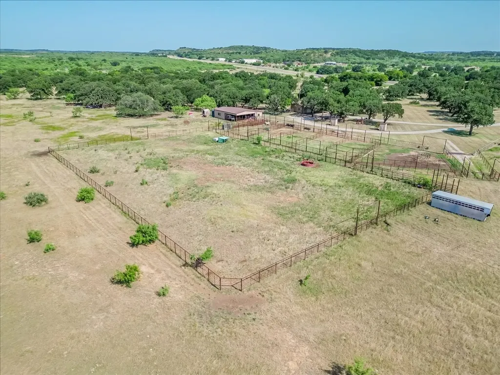 3637 Highway 281 N Jacksboro TX 76458