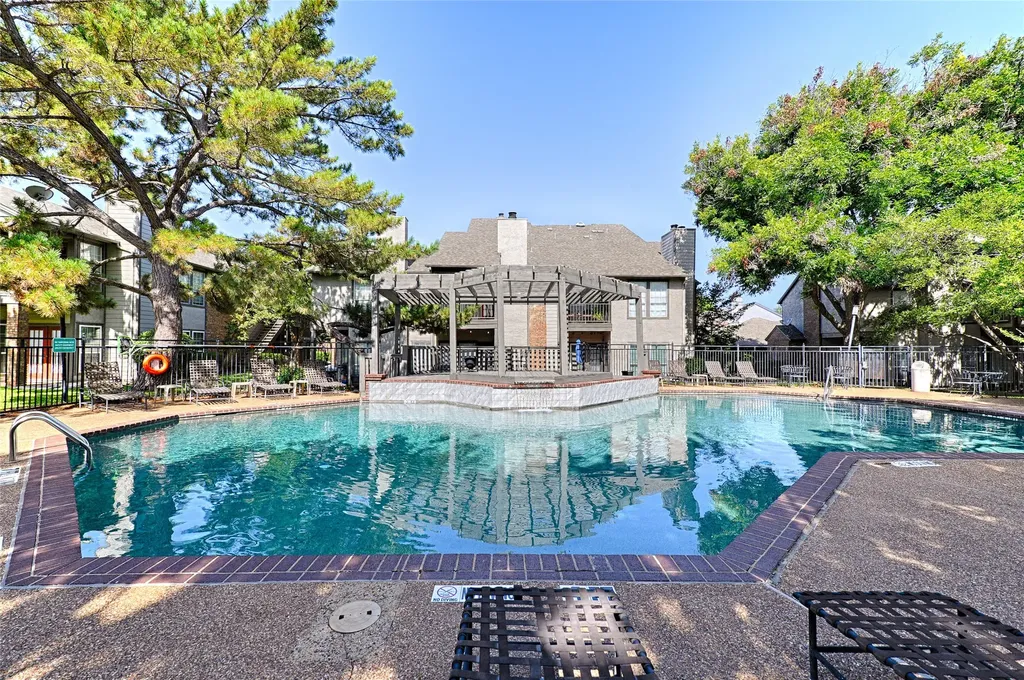 4067 Beltway Drive Addison TX 75001