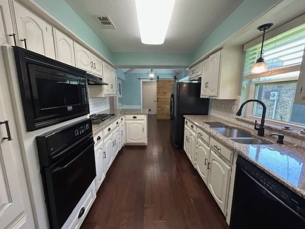 1026 Goldenrod Drive Garland TX 75043