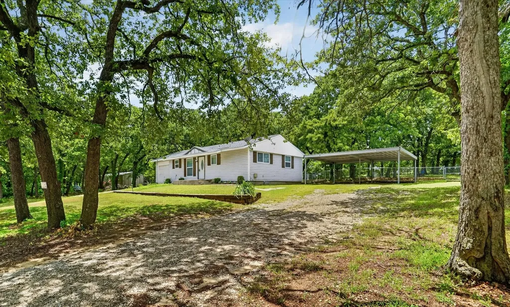 186 Garnet Road Springtown TX 76082