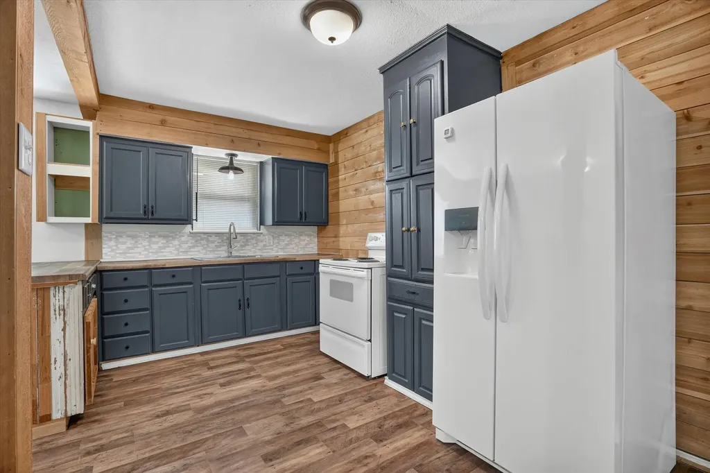 186 Garnet Road Springtown TX 76082
