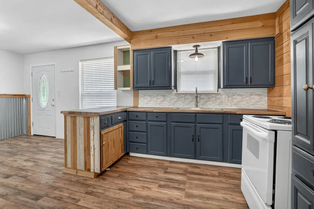 186 Garnet Road Springtown TX 76082