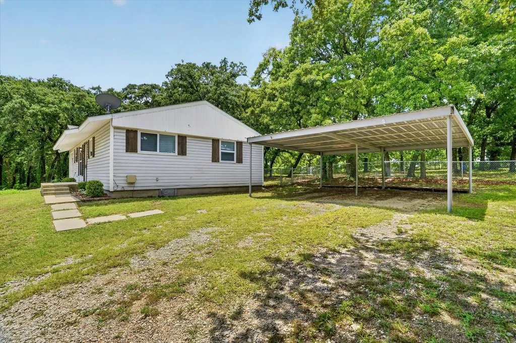 186 Garnet Road Springtown TX 76082