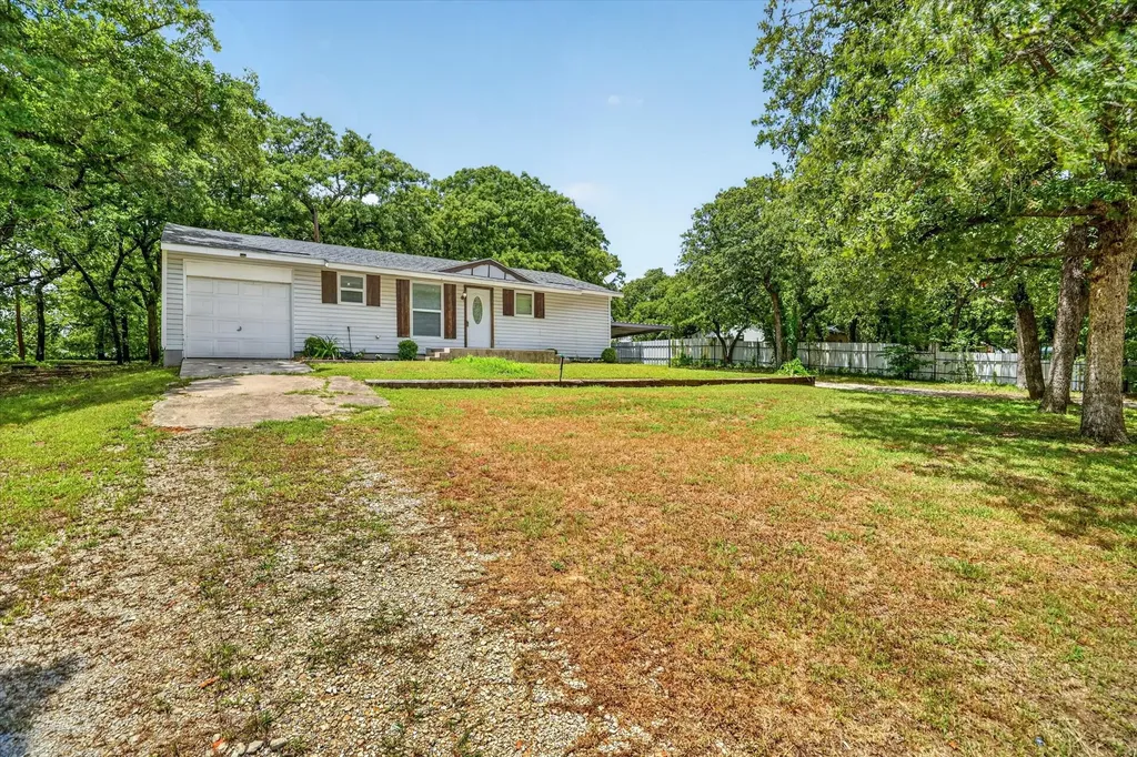 186 Garnet Road Springtown TX 76082