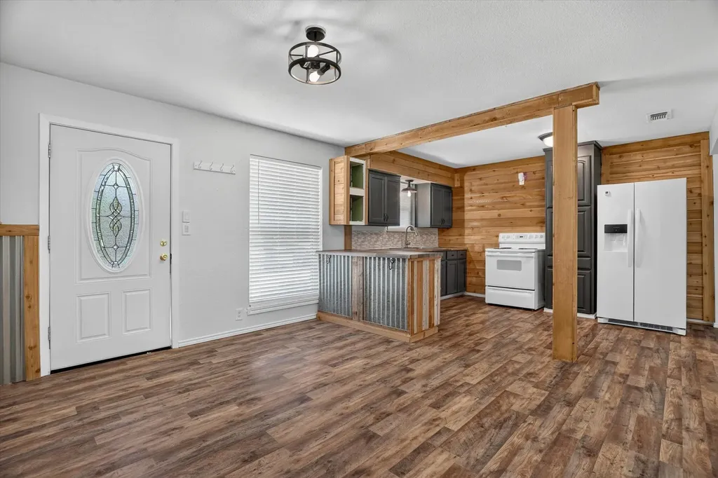 186 Garnet Road Springtown TX 76082