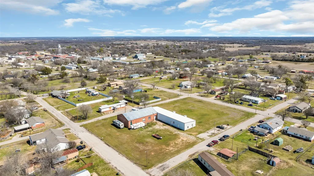 121 Davis St. Corner Wilson OK 73463