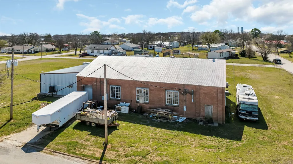121 Davis St. Corner Wilson OK 73463