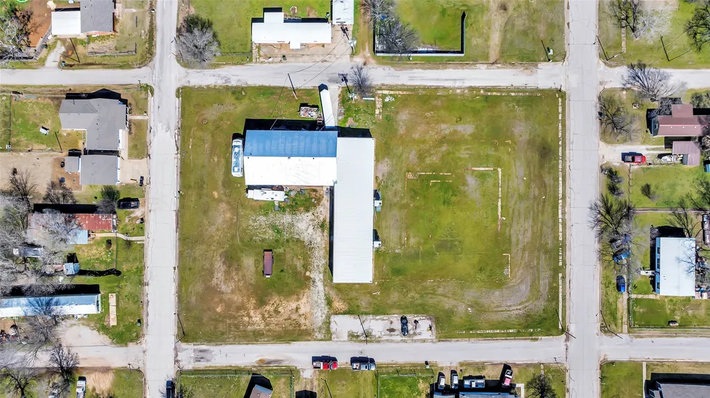 121 Davis St. Corner Wilson OK 73463